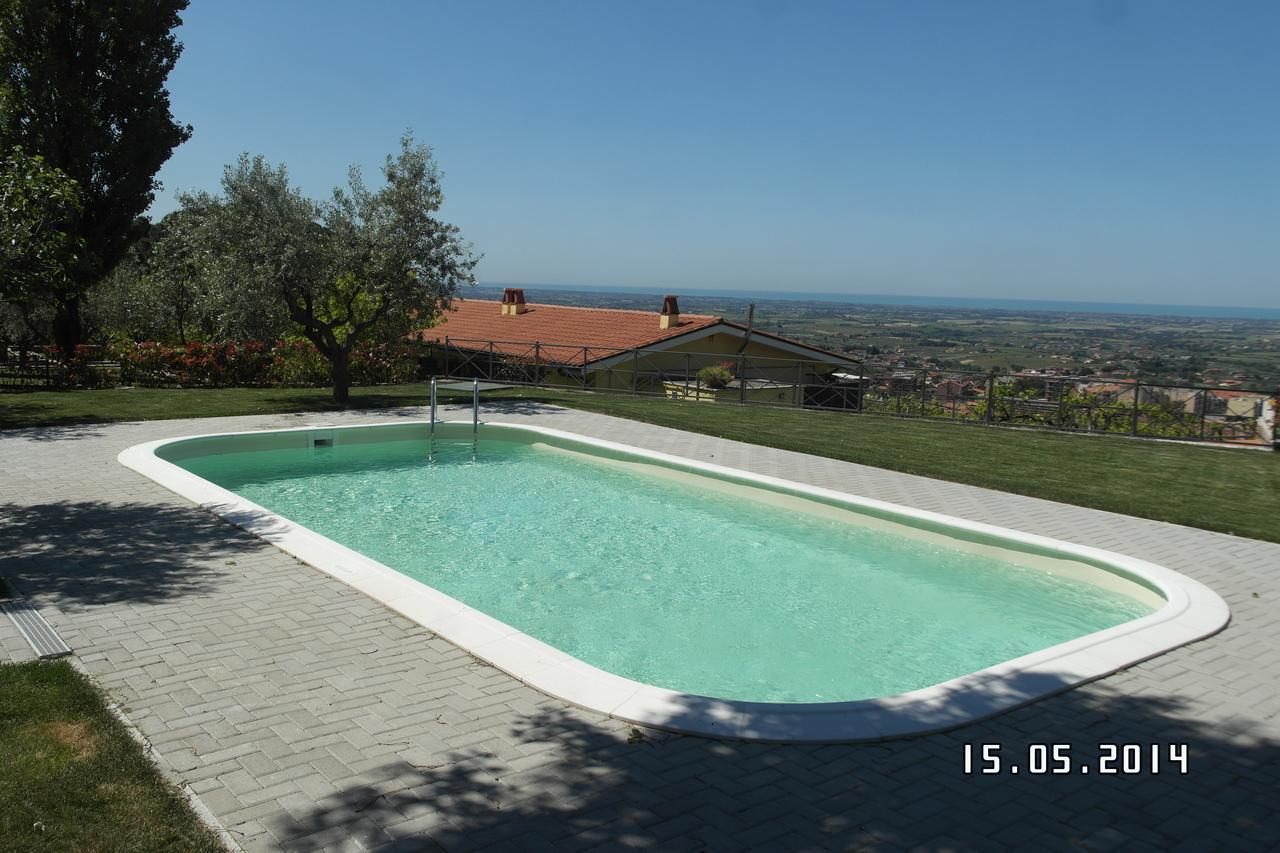 Agriturismo La Vite E Gli Ulivi Villa อาริชชา ภายนอก รูปภาพ